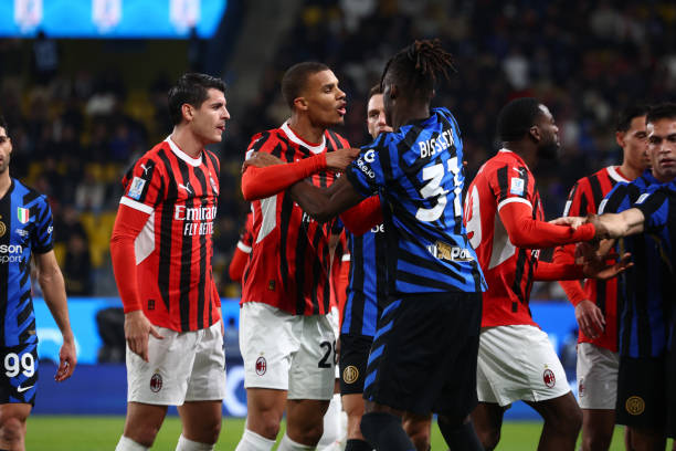 历实质性的 历实质性的