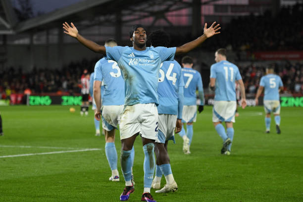 球赛季的深 球赛季的深